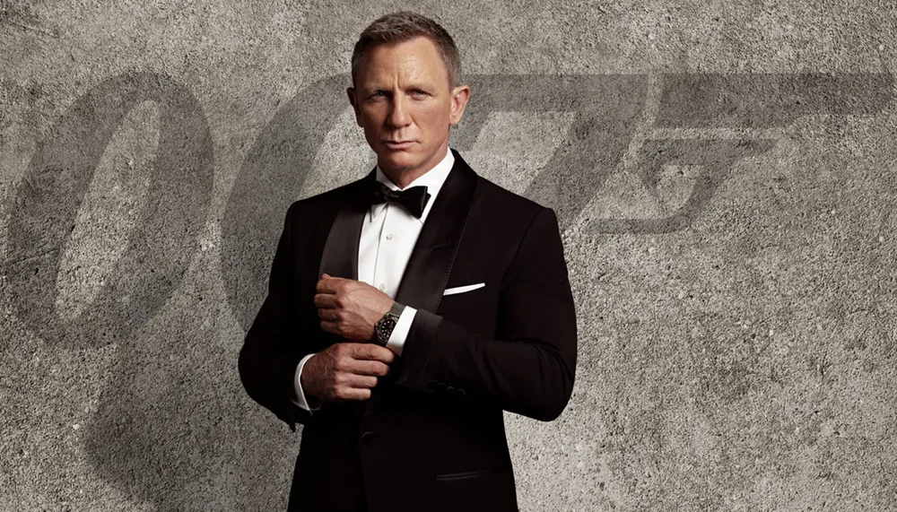 5 Tips to Suit Up Like James Bond